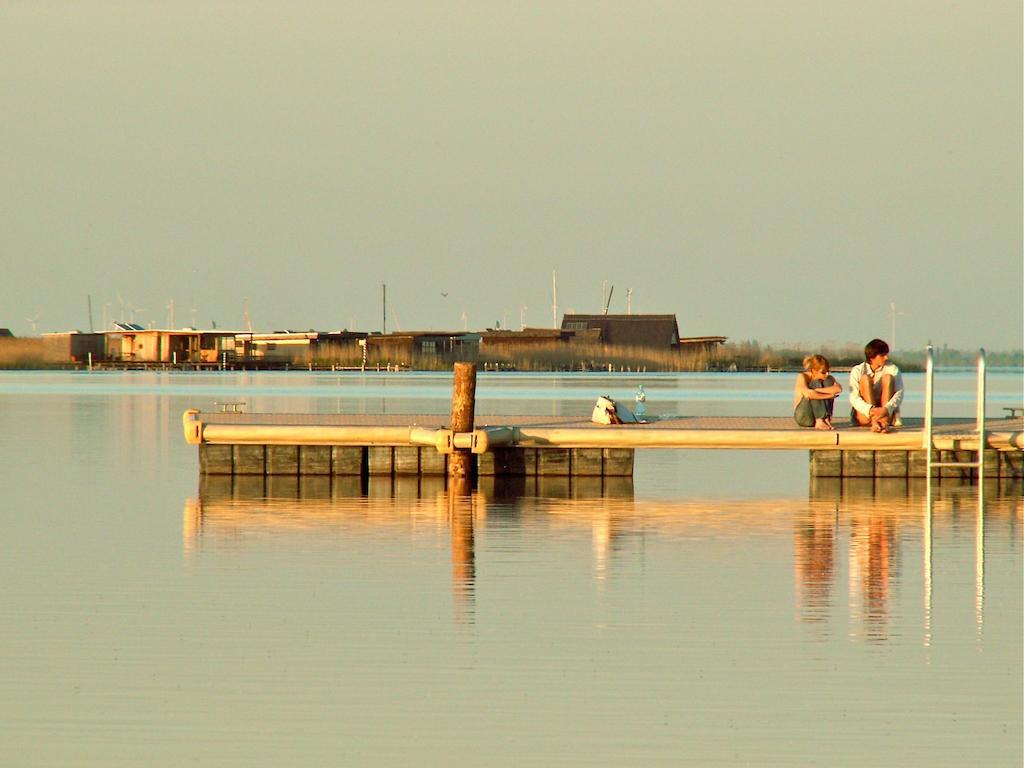 Hotel Am See Руст Екстер'єр фото