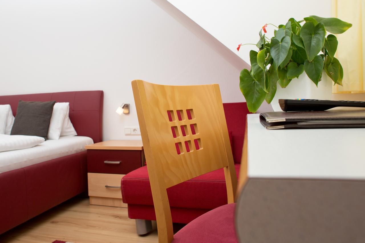 Hotel Am See Руст Екстер'єр фото